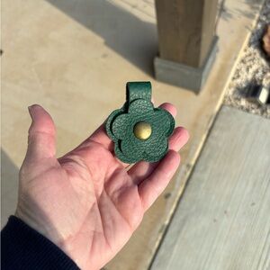 Leather flower snap Bacalar green